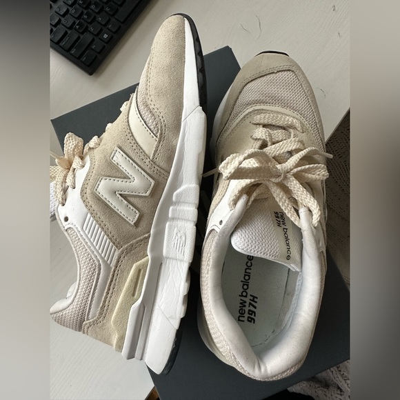 New Balance Women’s Shoes - Picture 3 of 10